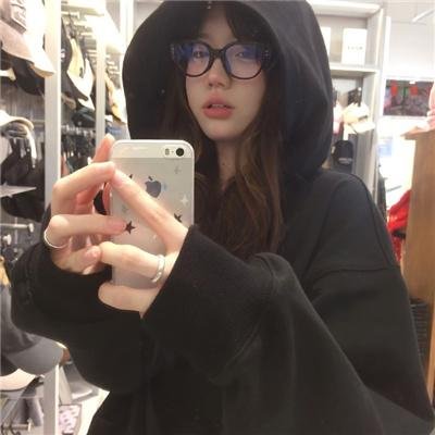 汪洋中的一条船